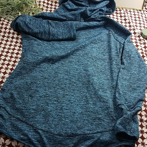 Women Long Sleeves tee - Picture 10 of 10